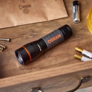 Lanterna LED OSRAM TORCH 450 ESSENTIAL com Foco Ajustável - Image 5