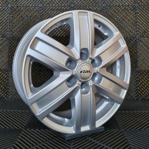 Jante Rial Transporter 17×7 ET22 6×114,3 – Silver